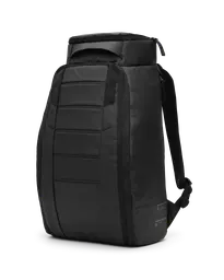 Hugger Backpack 30L Black Out