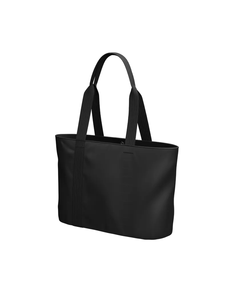 Essential Tote 16L Black Out