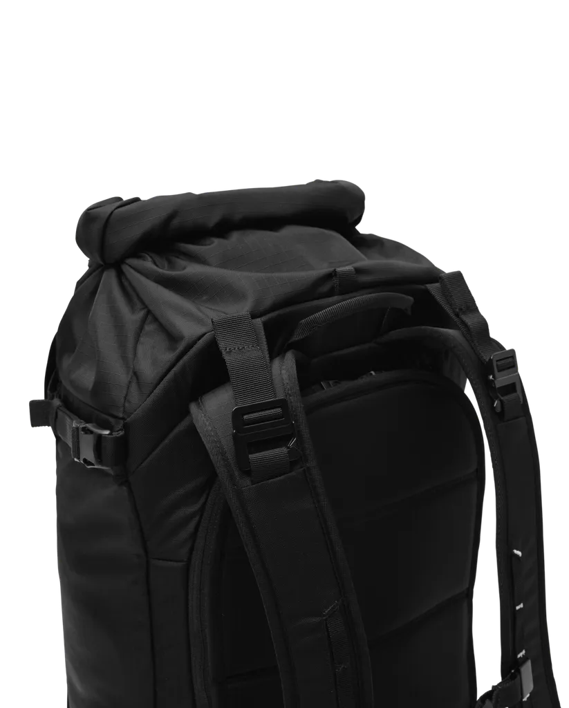 Snow Pro Backpack 25L Black Out