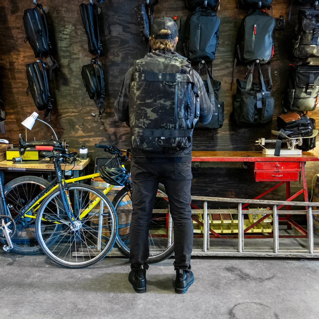 The Rover Backpack Rogue Camo MultiCam Black™ CORDURA®