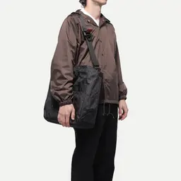 Utility Tote - Portrait - Dyneema - Black