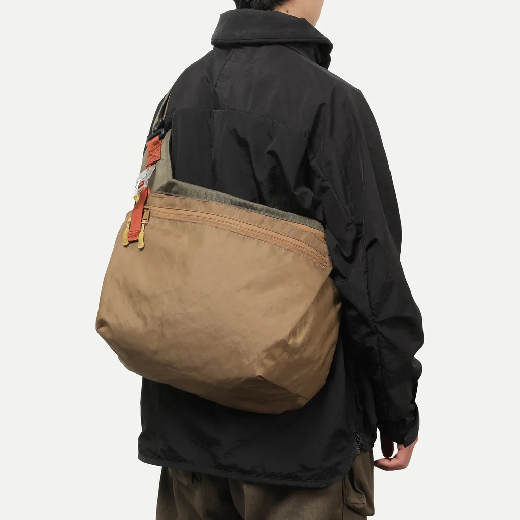 Unit Shoulder Bag - RND Edition - Ultra - Greyscale
