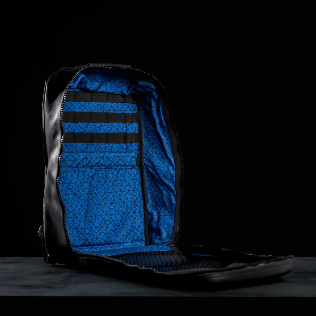 GR1 USA x Carryology - Berserker Viking