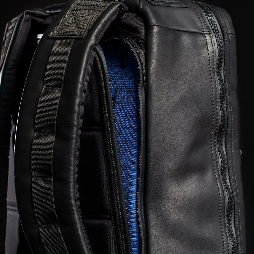 GR1 USA x Carryology - Berserker Viking
