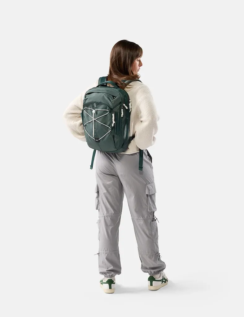 18L Personal Item Travel Pack