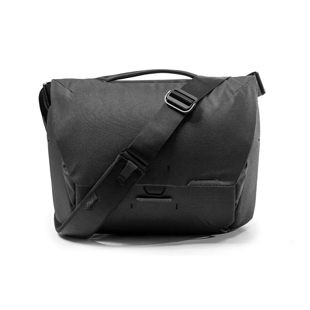 Everyday Messenger | 13L | Black