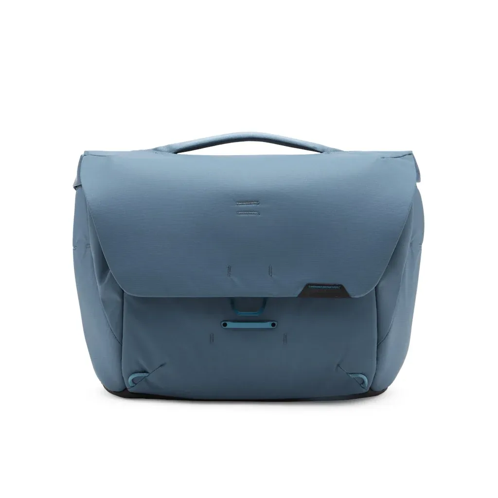 Everyday Messenger | 13L | Ocean