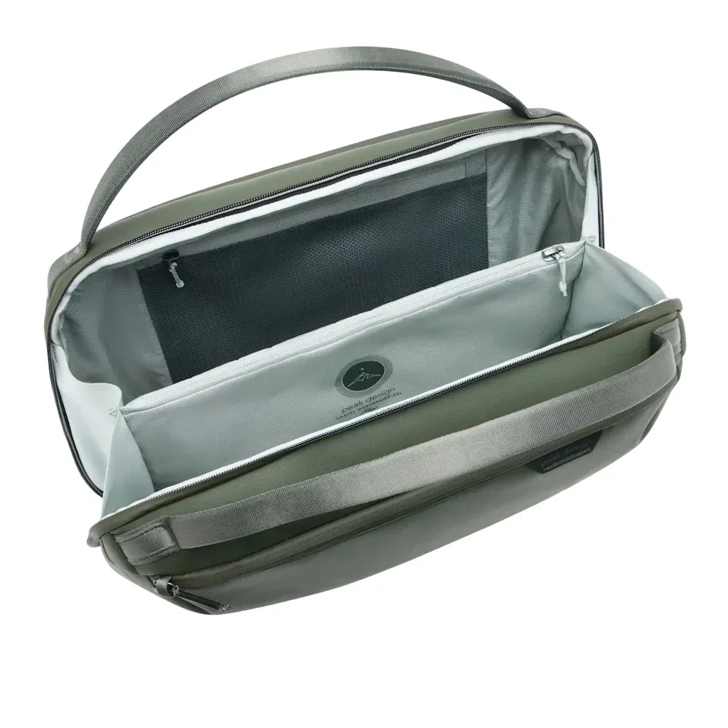 Travel Weekender | 25L | Sage