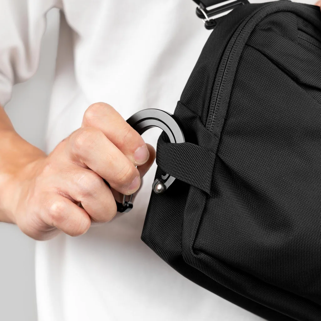 Toshi Sling 2.5L V2