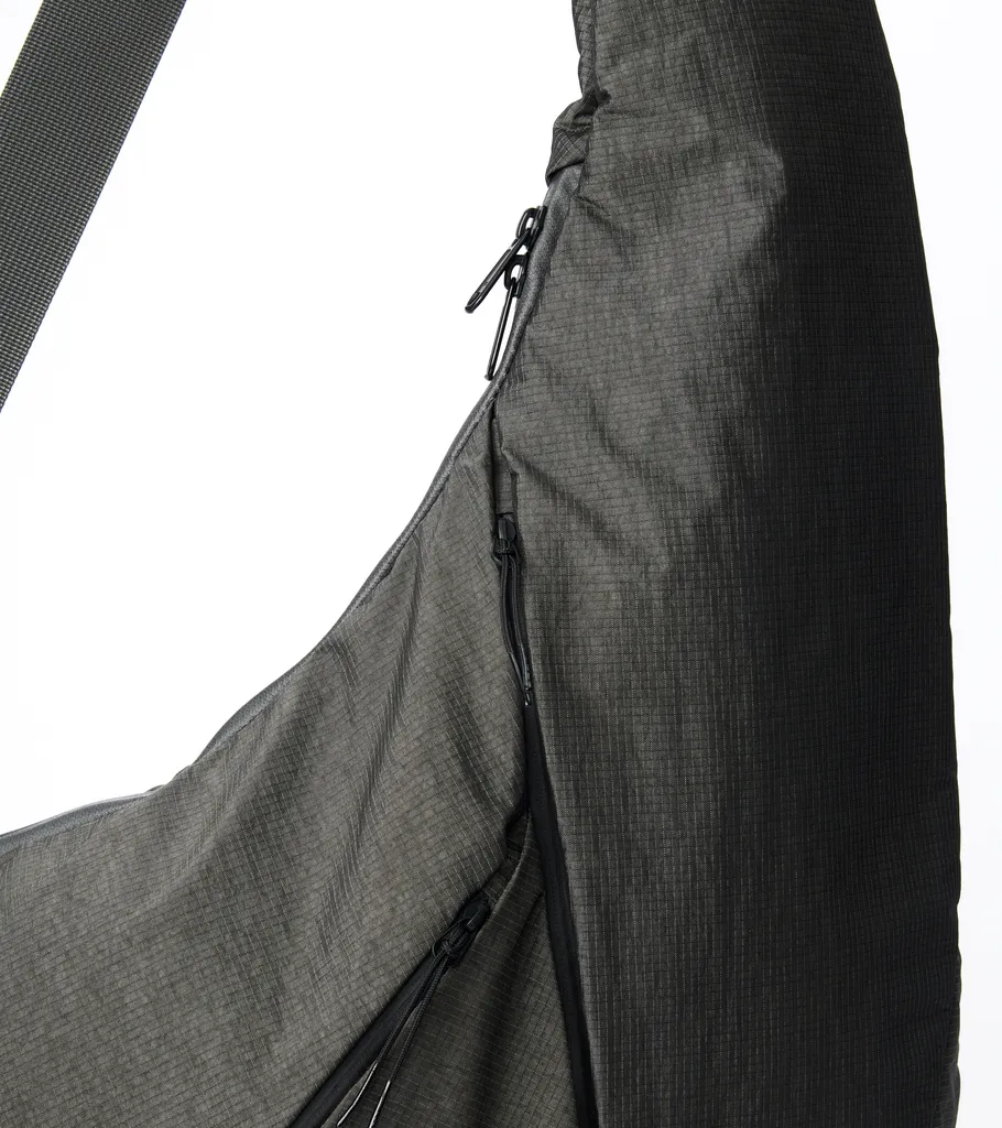 M3 CROSSBODY BAG