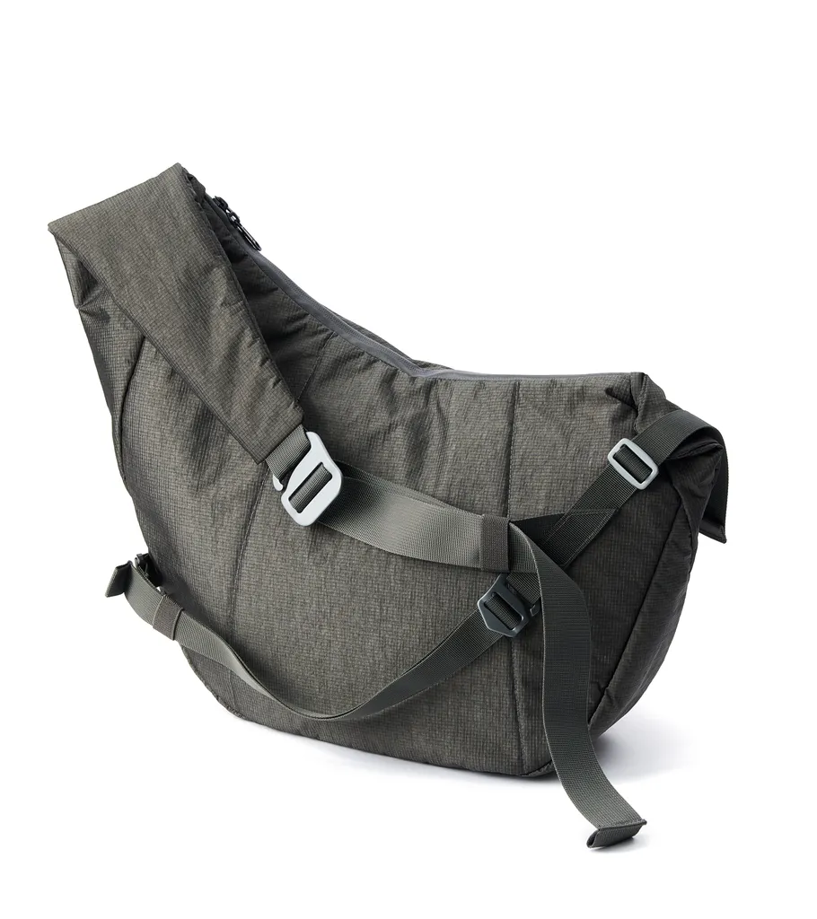 M3 CROSSBODY BAG