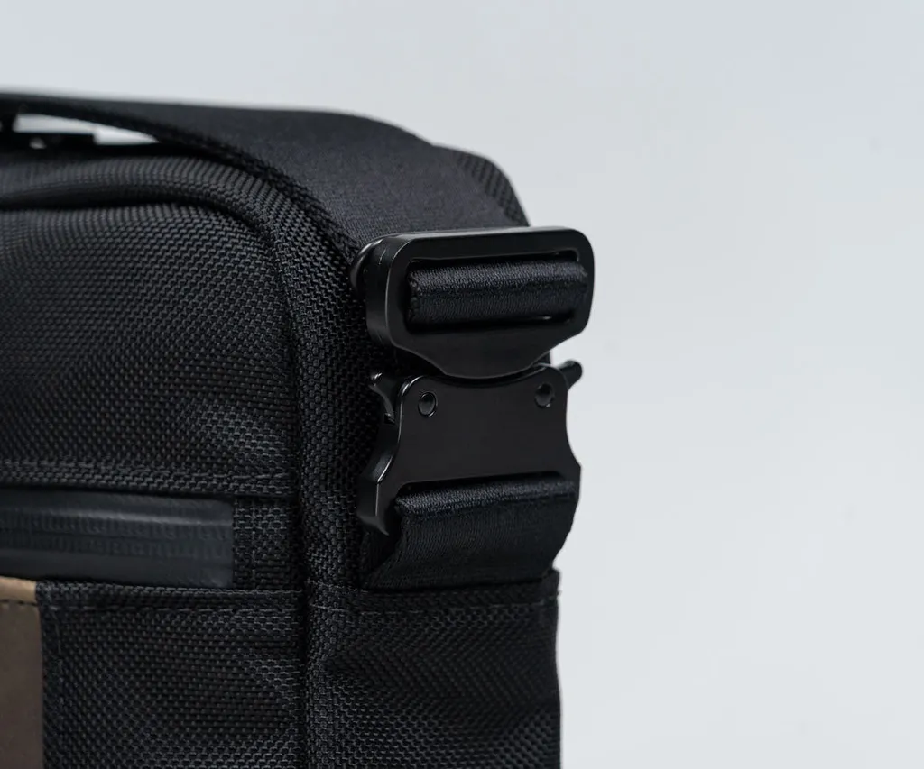 Shinjuku Crossbody