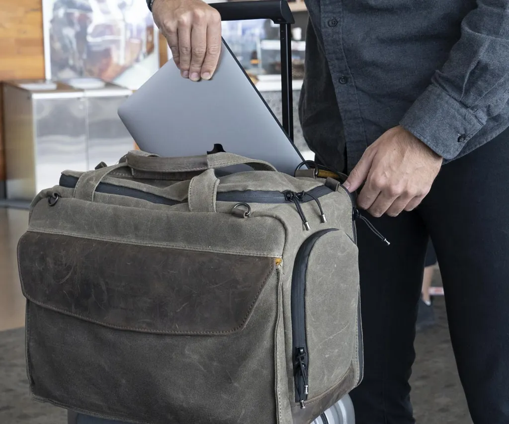 Air Duffel Carry-On