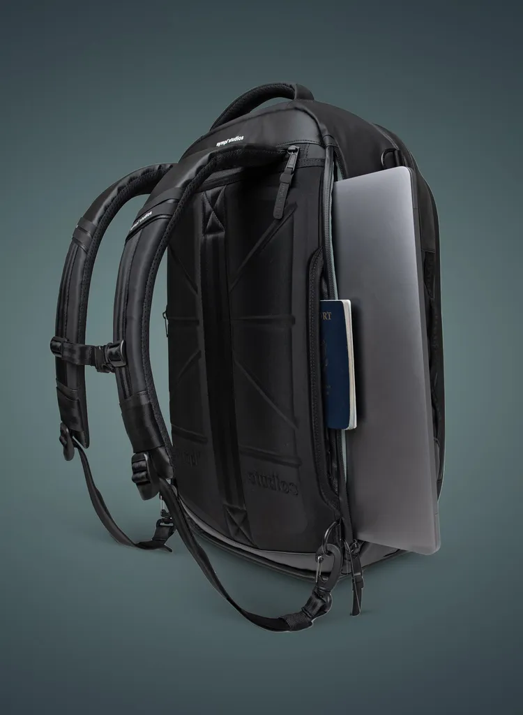 Travel Pack 35L