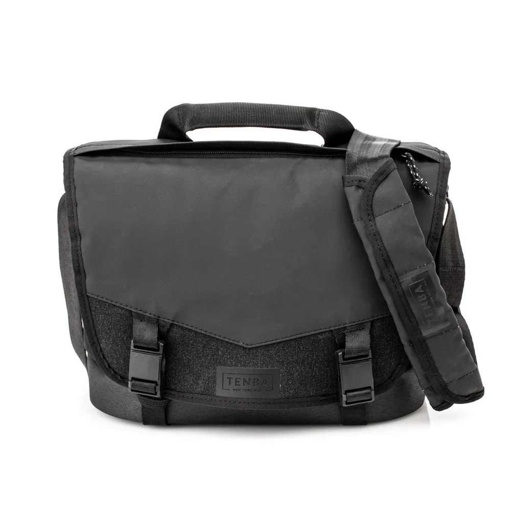 DNA 9 Messenger Bag