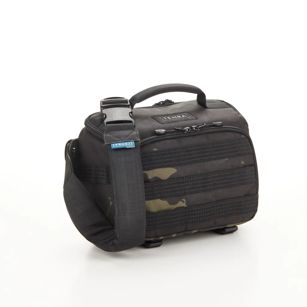 Axis v2 4L Sling Bag