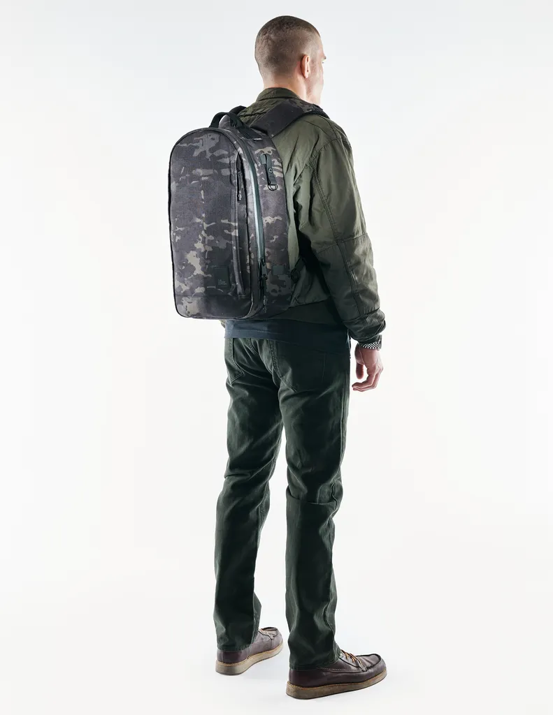 Conceal Pack 21L