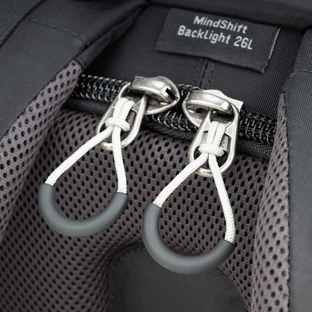 BackLight® 26L