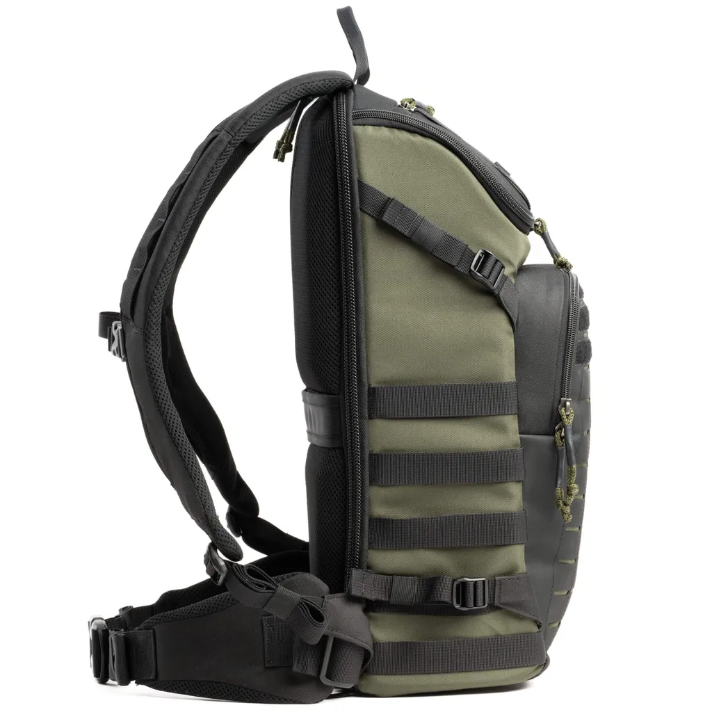 DarkLight 20L