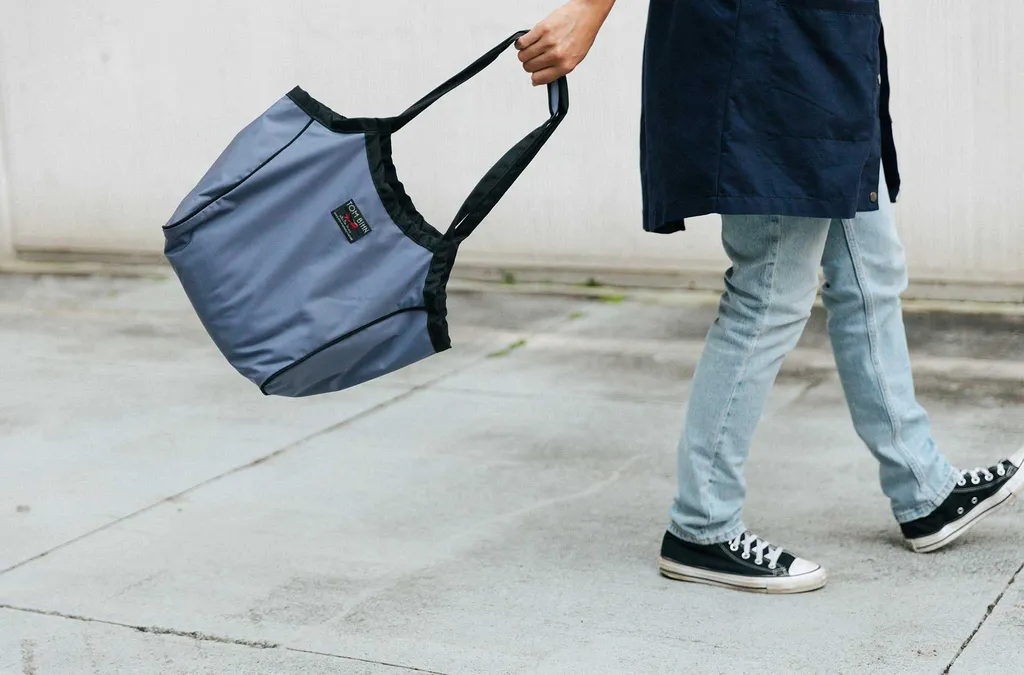 Small Open-Top Shop Bag
