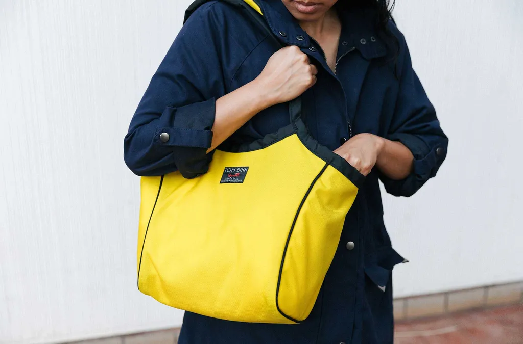 Small Open-Top Shop Bag