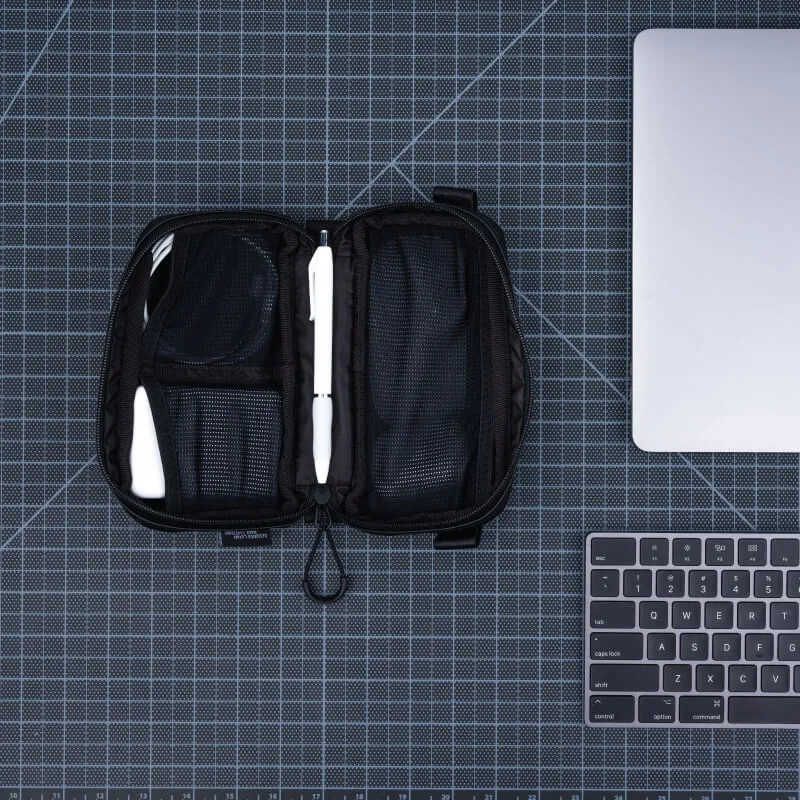 Tech Bag Small in Black