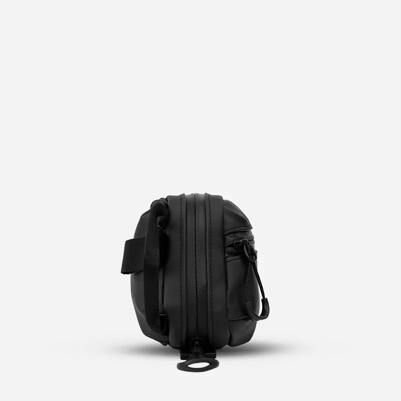 Tech Bag Medium in Black