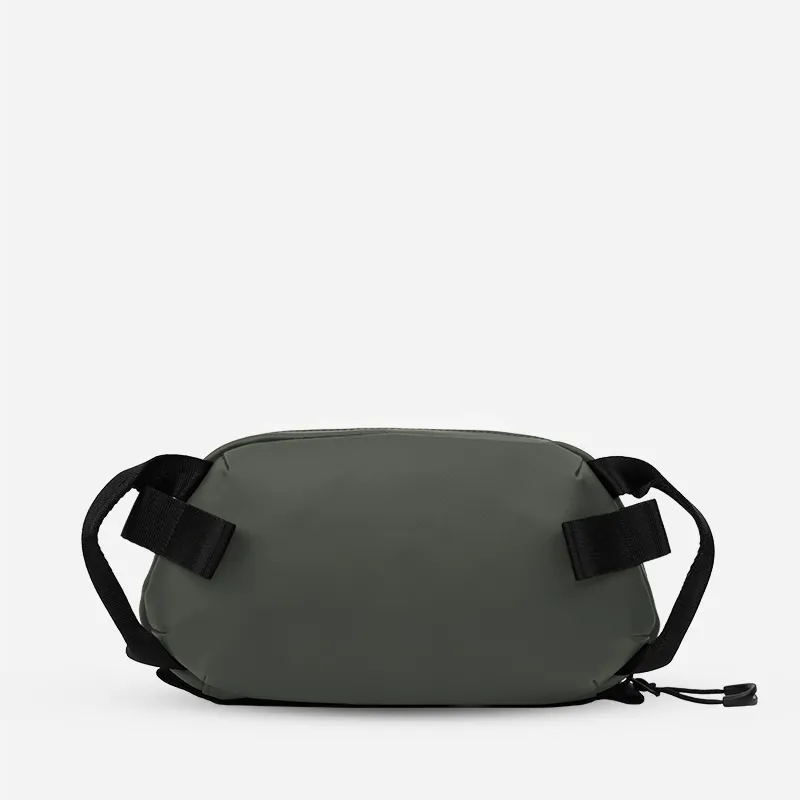 Tech Bag Medium in Wasatch Green