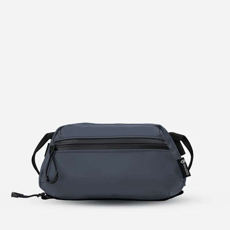 Tech Bag Medium in Aegean Blue