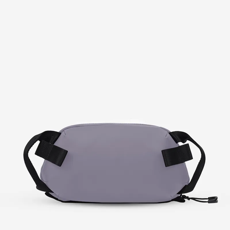Tech Bag Medium in Uyuni Purple