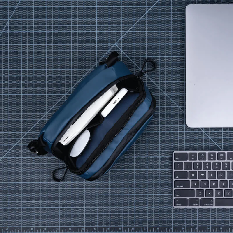 Tech Bag Large in Aegean Blue