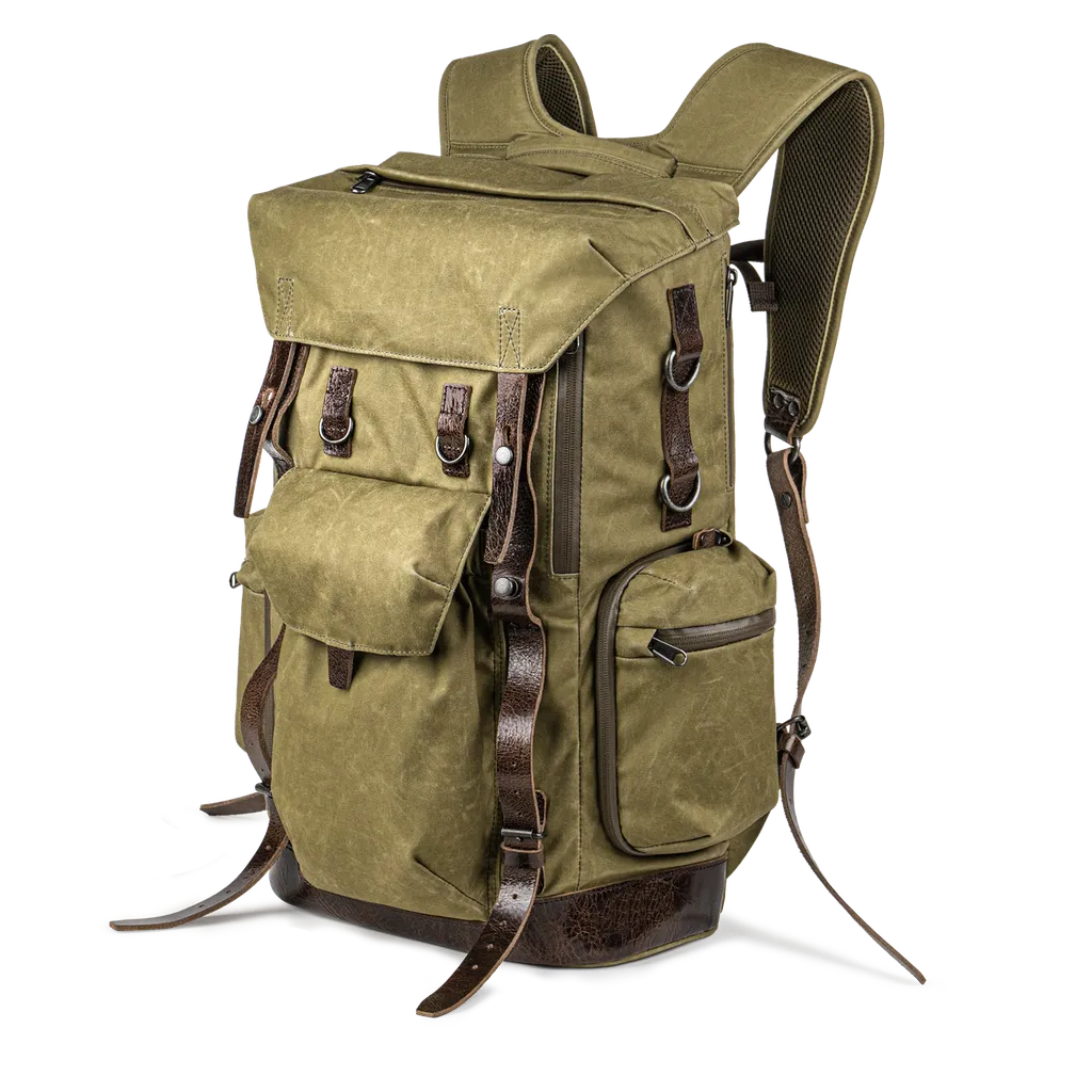 "NEW CITY EXPLORER" COMMANDER TRAVEL CAMERA BACKPACK 21L