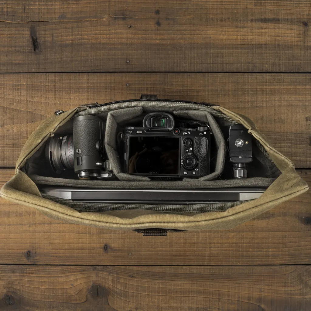"PILOT" TRAVEL CAMERA BAG 10L UPGRADED