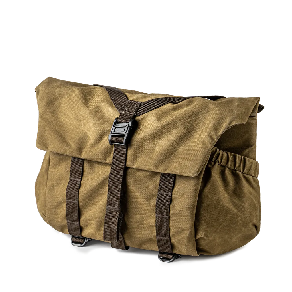 "PILOT" TRAVEL CAMERA BAG 10L UPGRADED